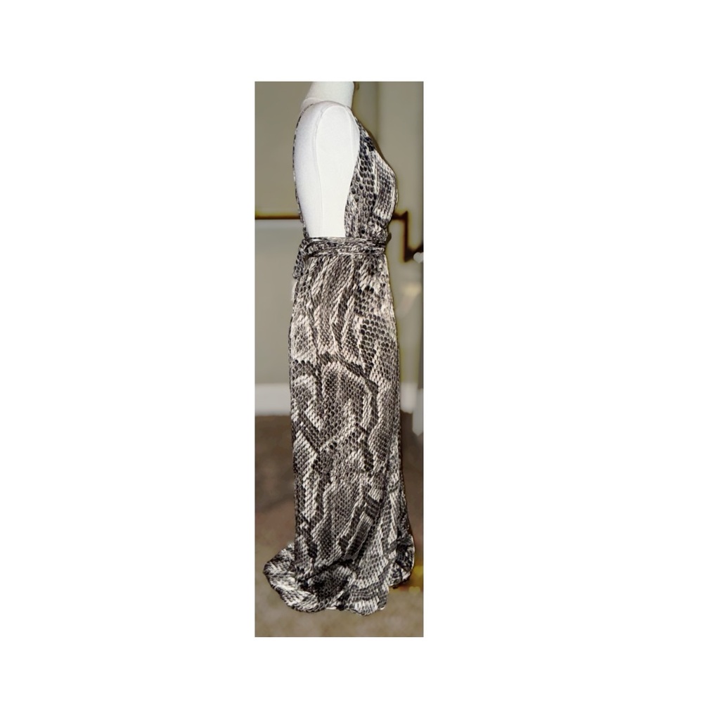 Brand New,Beautiful,Silky&Sleek,Snake Pattern Maxi Dress,Flatters your Figure